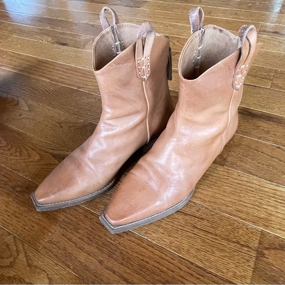 We the Free Wesley Ankle Boot - Picture 5 of 9